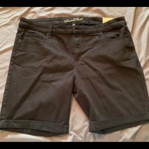 Plus Size Bermuda Shorts